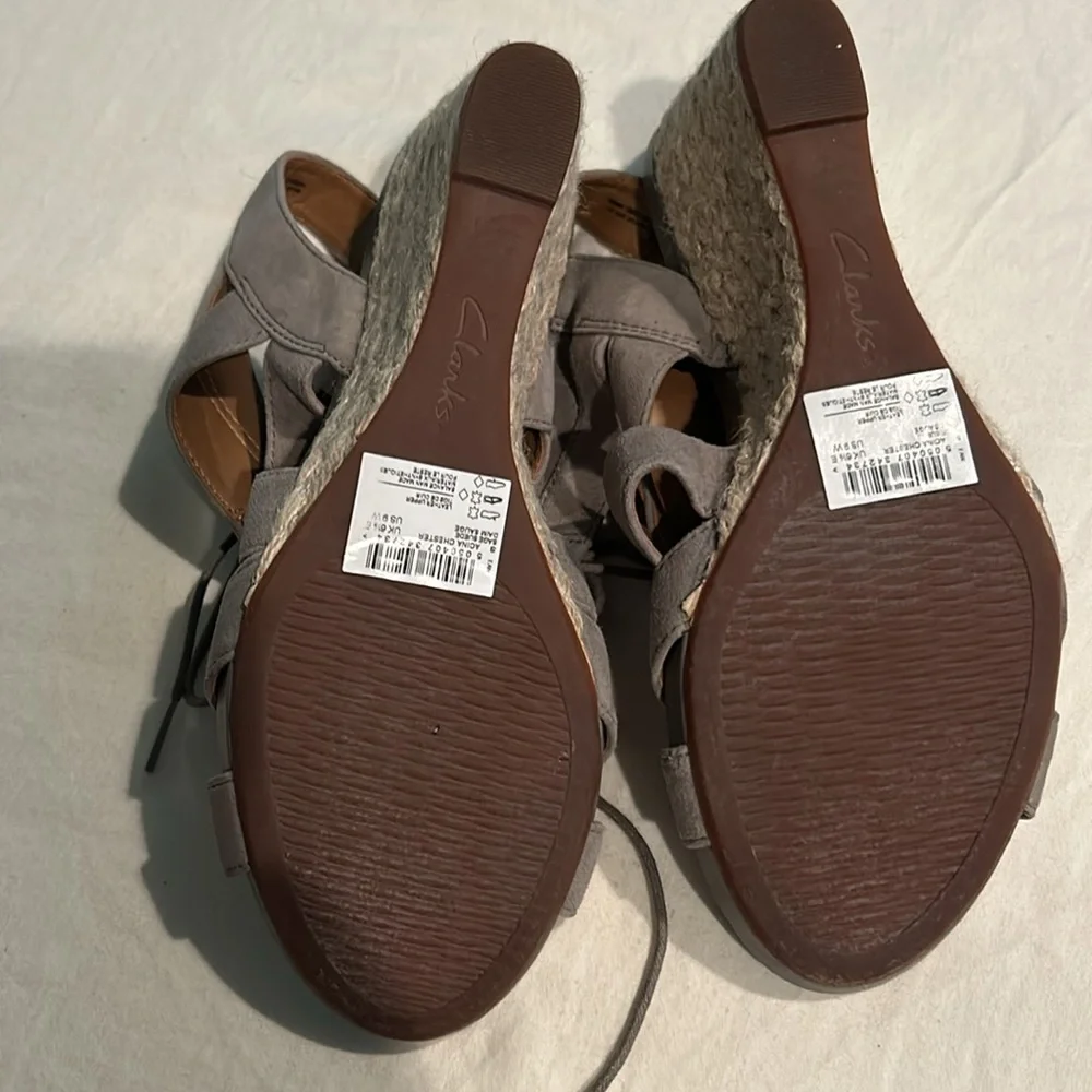 Clarks Women's Acina Chester Strappy Wedge Size 9